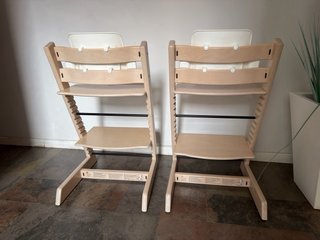 Silla Stokke de madera color haya con respaldo