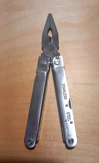 Pinza multifunzione acciaio inox 18 funzioni