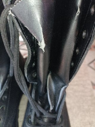 Botas militares piel negras