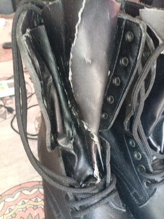 Botas militares piel negras