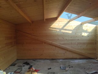 Caseta de madera para jardín