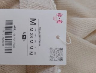 Pantalón Zara beige con puntillas Talla M