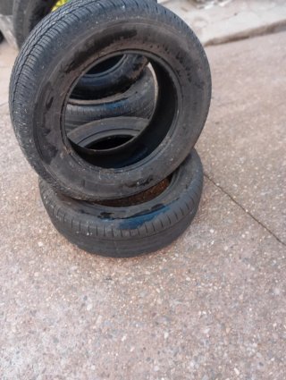 4 Neumáticos de coche