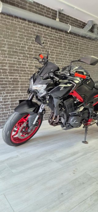 Kawasaki Z900 2021 A2 limitada en papeles