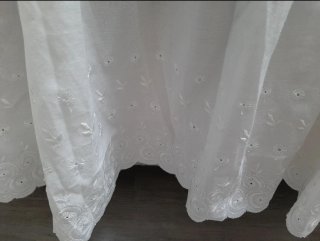 Colcha crochet hecha a mano con faldones