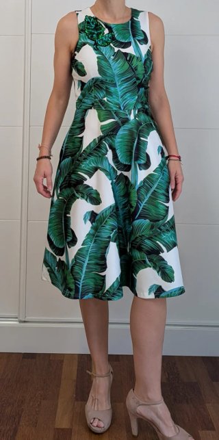 Vestido estampado hojas tropicales.talla S/M.
