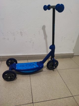 Patinete infantil Molto 3 ruedas azul