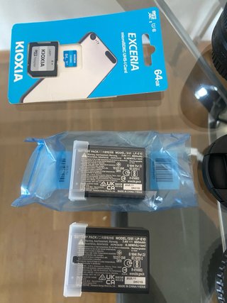 Canon EOS 2000D Kit 18-55mm IS II