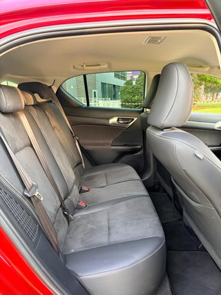 LEXUS CT200 HYBRID LUXURY   SOLO 14.000 KMS!!