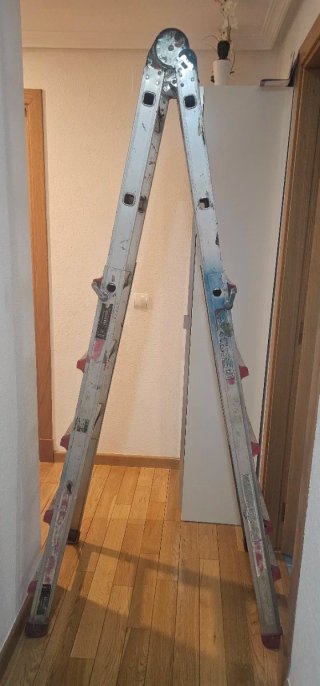 Escalera Aluminio Master Plegable