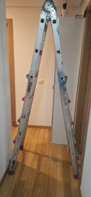 Escalera Aluminio Master Plegable