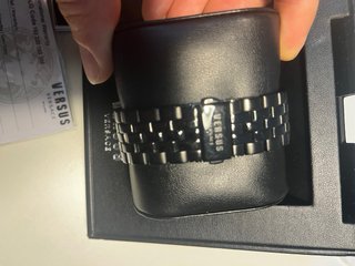 Reloj Versus Versace Negro y Dorado