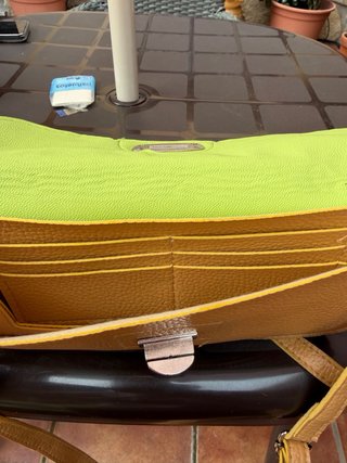 Bolso monedero porta móvil estampado leopardo