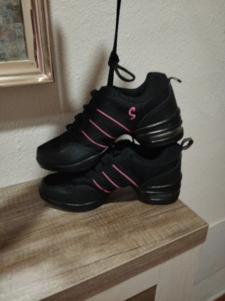 Zapatos de ensayo de baile negros y rosas