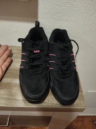 Zapatos de ensayo de baile negros y rosas