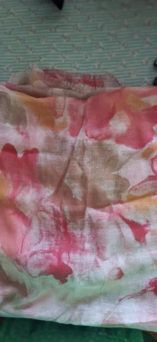 Stola leggera rosa floreale