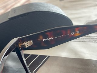 Gafas de sol Prada Carey SPR A17S