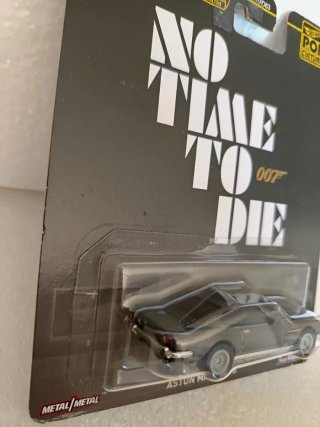 hot wheels premium aston martin v8