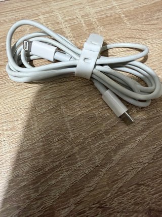 Scatola iPhone XR e accessori