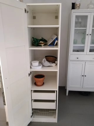 Mueble de almacenaje blanco