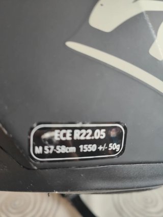 Casco de moto negro