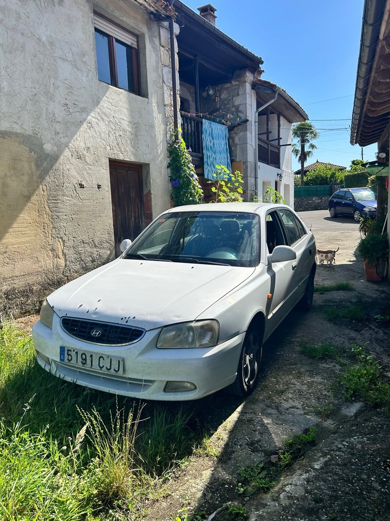 Hyundai Accent 2003 - foto 1