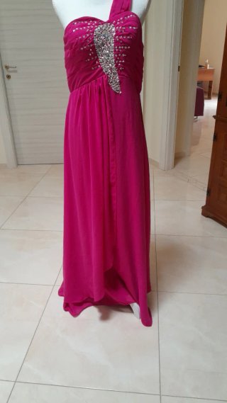 Abito elegante fucsia con strass