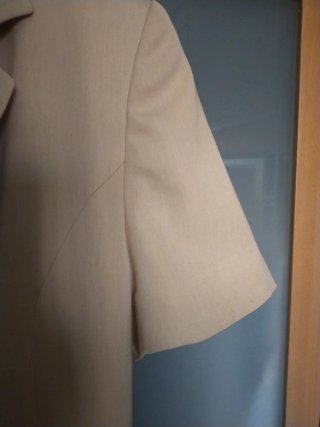 Chaqueta AIBONITO T42 Beige con hombreras