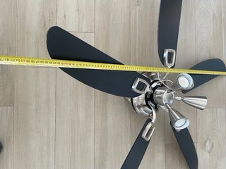 Ventilador de techo metal y plástico