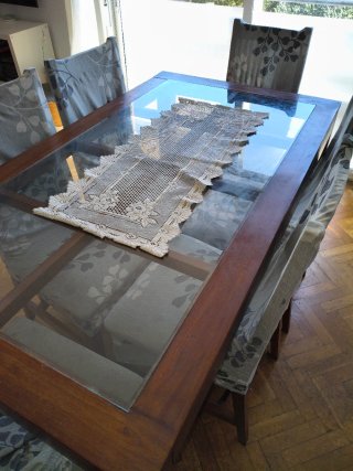 Conjunto aparador, mesa y espejo