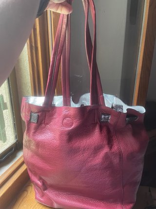 Borsa a sacco bordeaux con dettagli argento