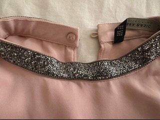 Blusa rosa Zara con pedrería