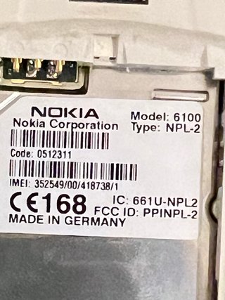 Teléfono Nokia 6100 Vintage sin batería