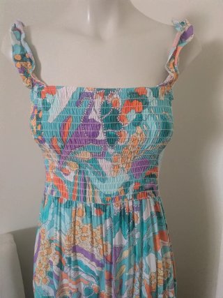 Vestido largo estampado. Talla S