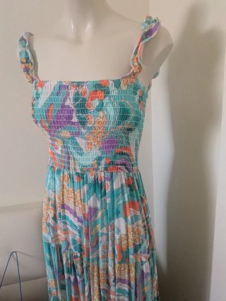 Vestido largo estampado. Talla S