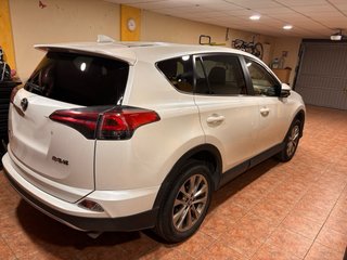 Toyota RAV4 2015
