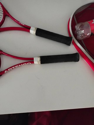 Juego 2 raquetas tenis Artengo + 2 pelotas