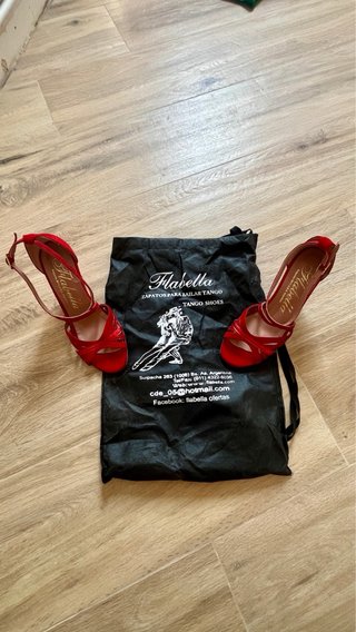 Zapatos de baile rojos T-37. NUEVOS