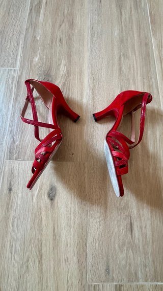Zapatos de baile rojos T-37. NUEVOS