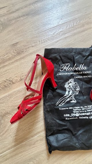 Zapatos de baile rojos T-37. NUEVOS