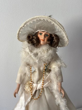 Muñeca Porcelana Victoriana 50cm