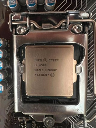 GTX 1060 3GB + i5 6500 + MSI H170A + Disipador