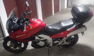 Suzuki V-Strom Adventure Roja DL 1000