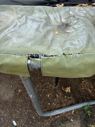 Cama elástica con red de seguridad