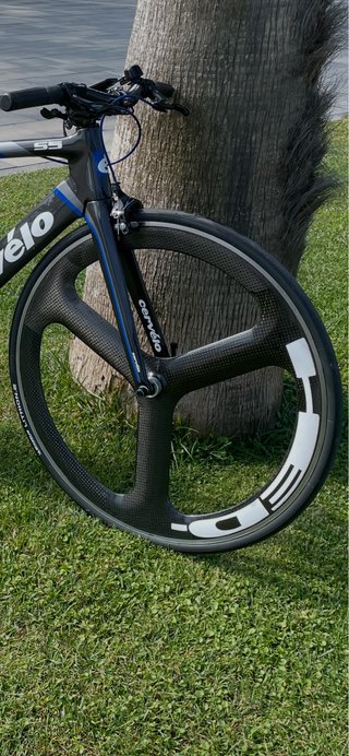 Rueda de carbono para bicicleta