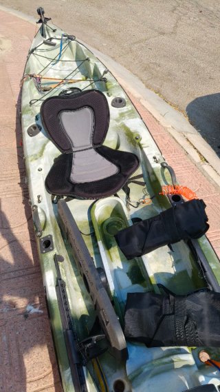 Kayak de pesca y navegación