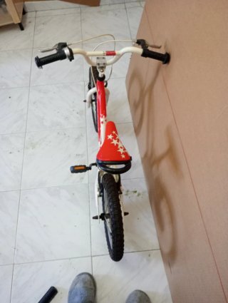 Bicicleta infantil Monty blanca y roja
