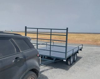 Plataforma 300x200 Doble Eje con Freno
