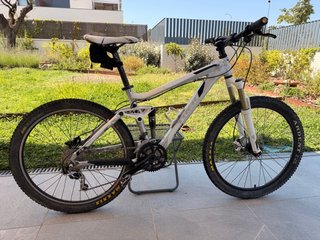 Bicicleta MTB Trek Fuel EX6