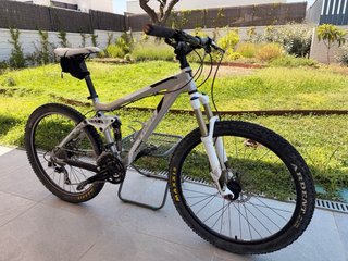 Bicicleta MTB Trek Fuel EX6